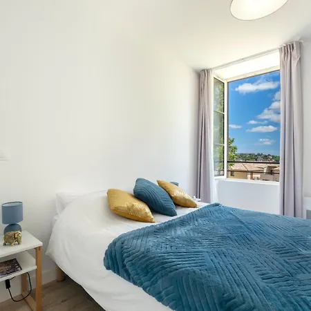 De * ポアティエ